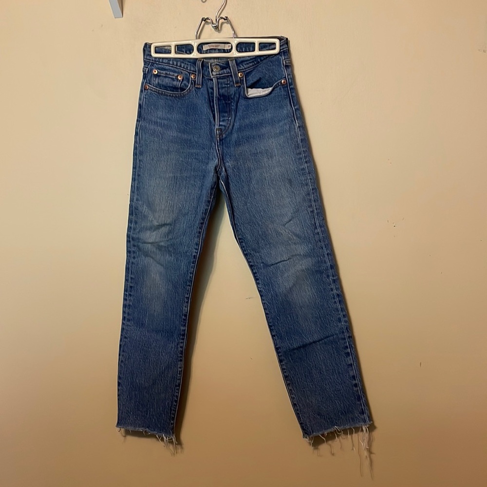 Levi wedgies light denim